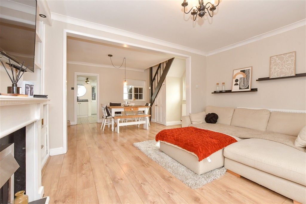 Property photo 1 of 11 Lounge/Diner