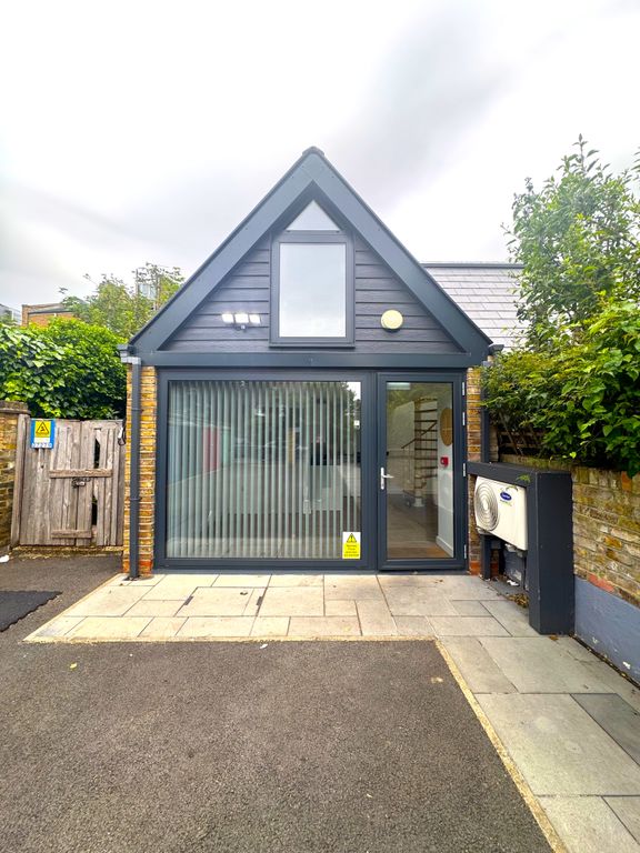 Property photo 1 of 7