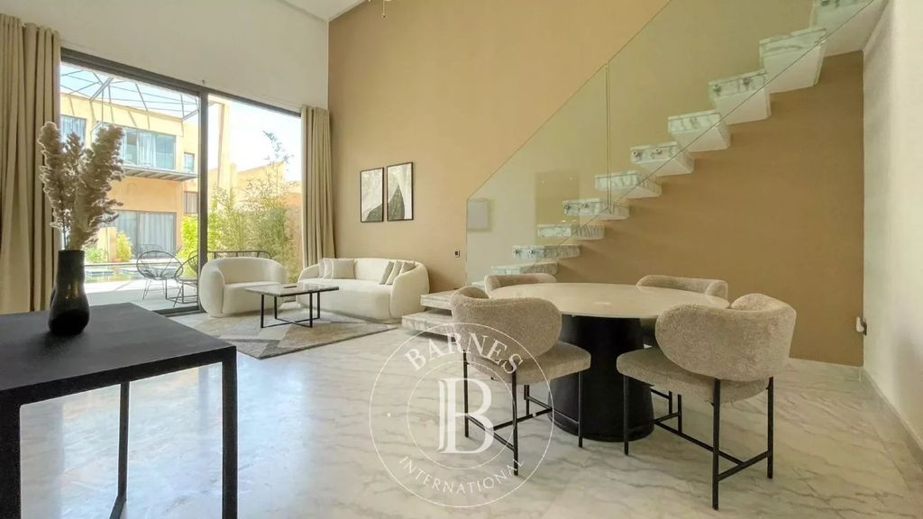 Property photo 1 of 31