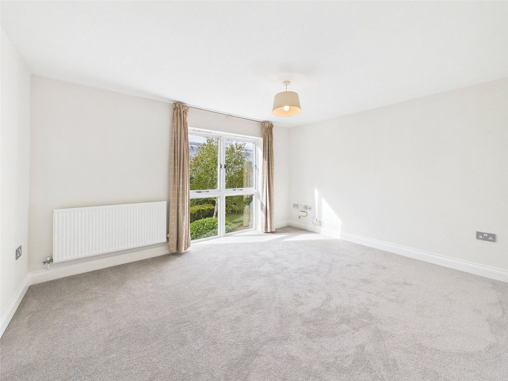 Property photo 2 of 13 Picture No. 03