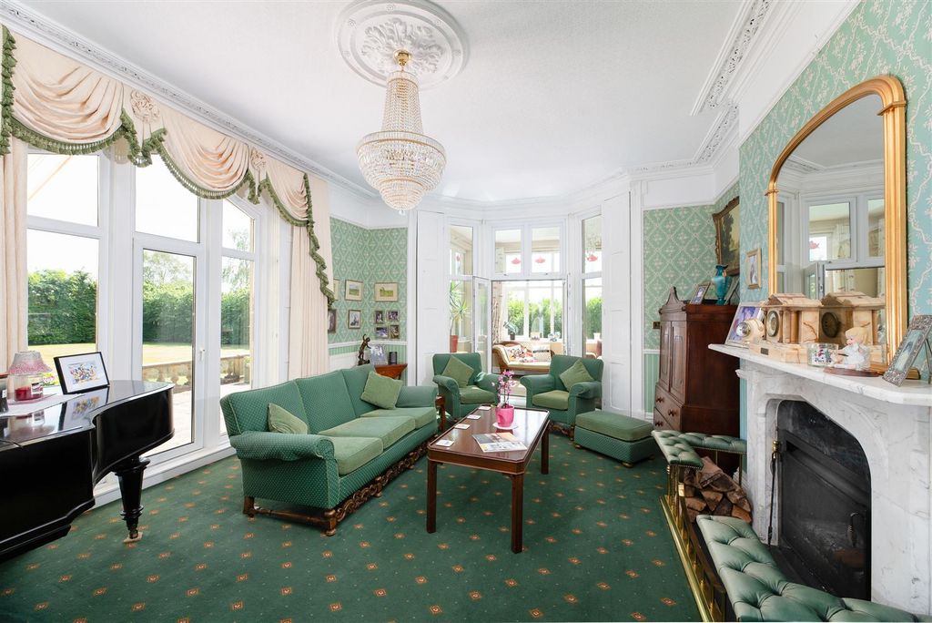 Property photo 2 of 28 Drawing Room