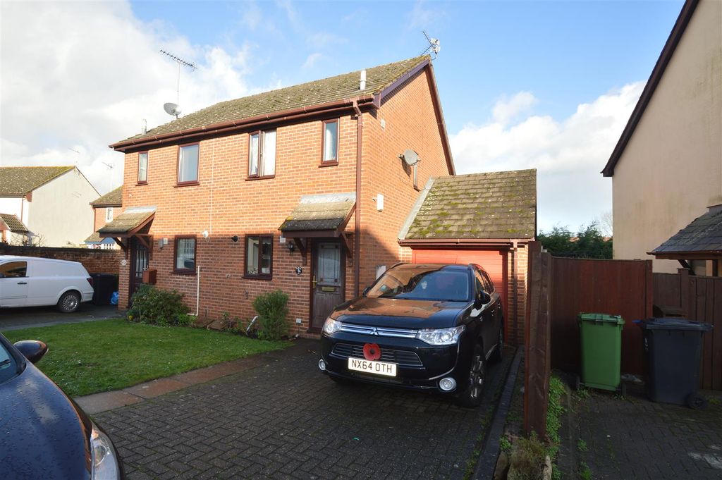 Property photo 1 of 9