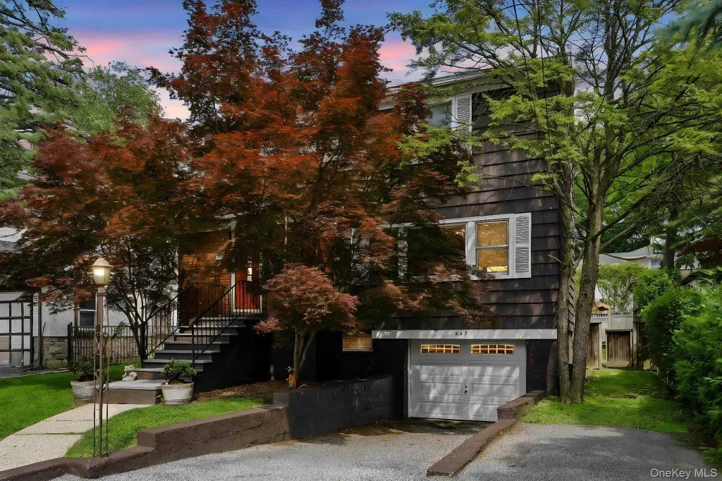 Property photo 1 of 26