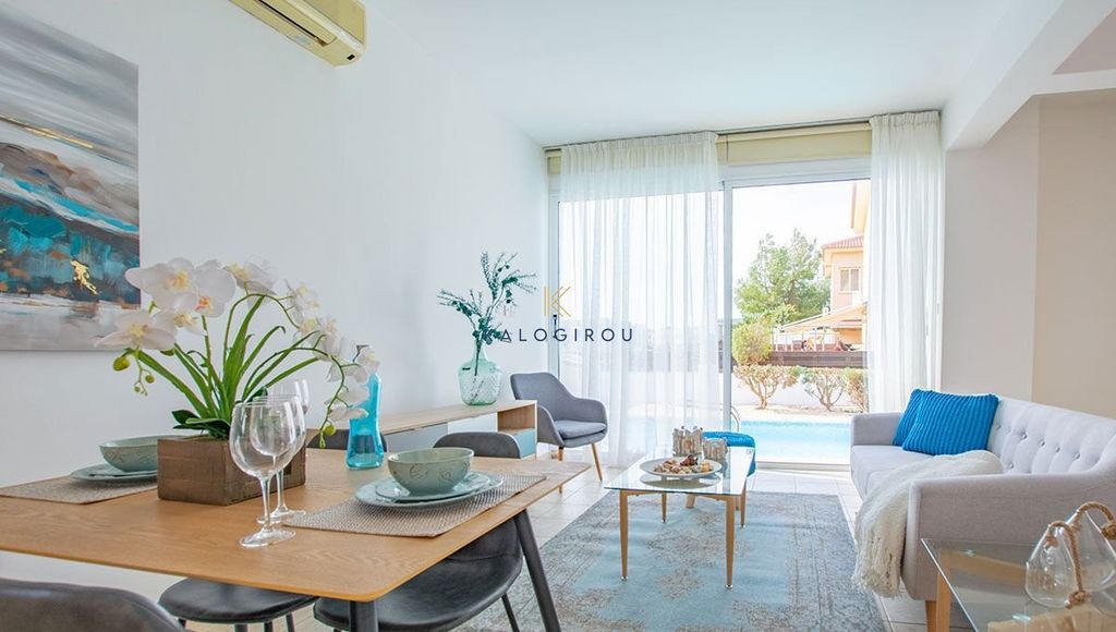 Property photo 3 of 8