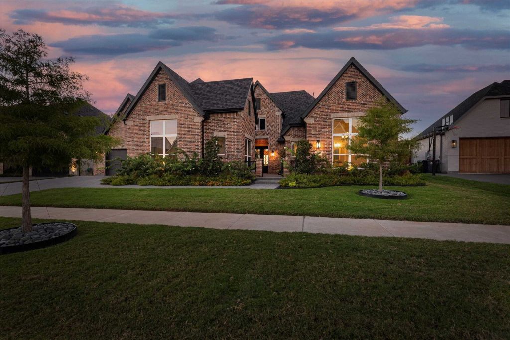 Property photo 1 of 22