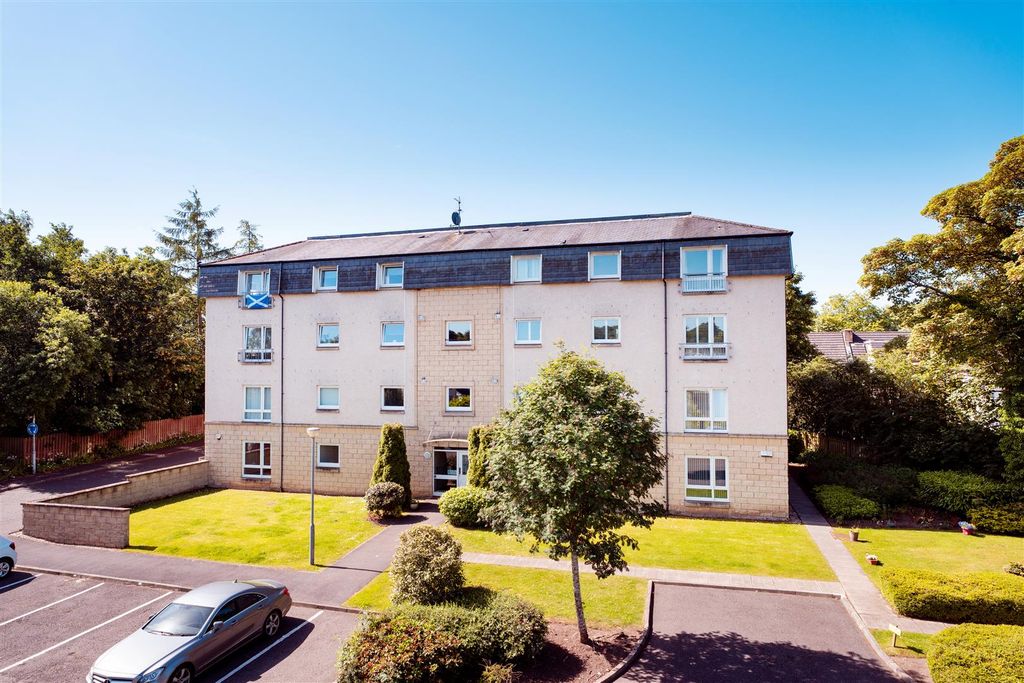 Property photo 1 of 19 Maygardens-05.Jpg