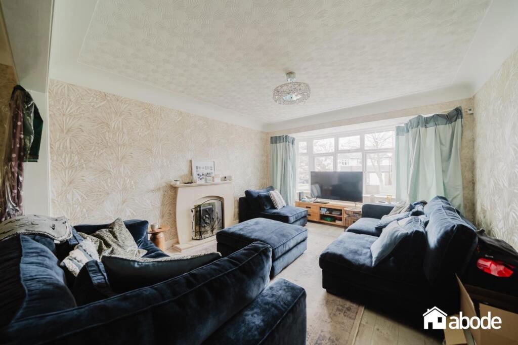 Property photo 2 of 20