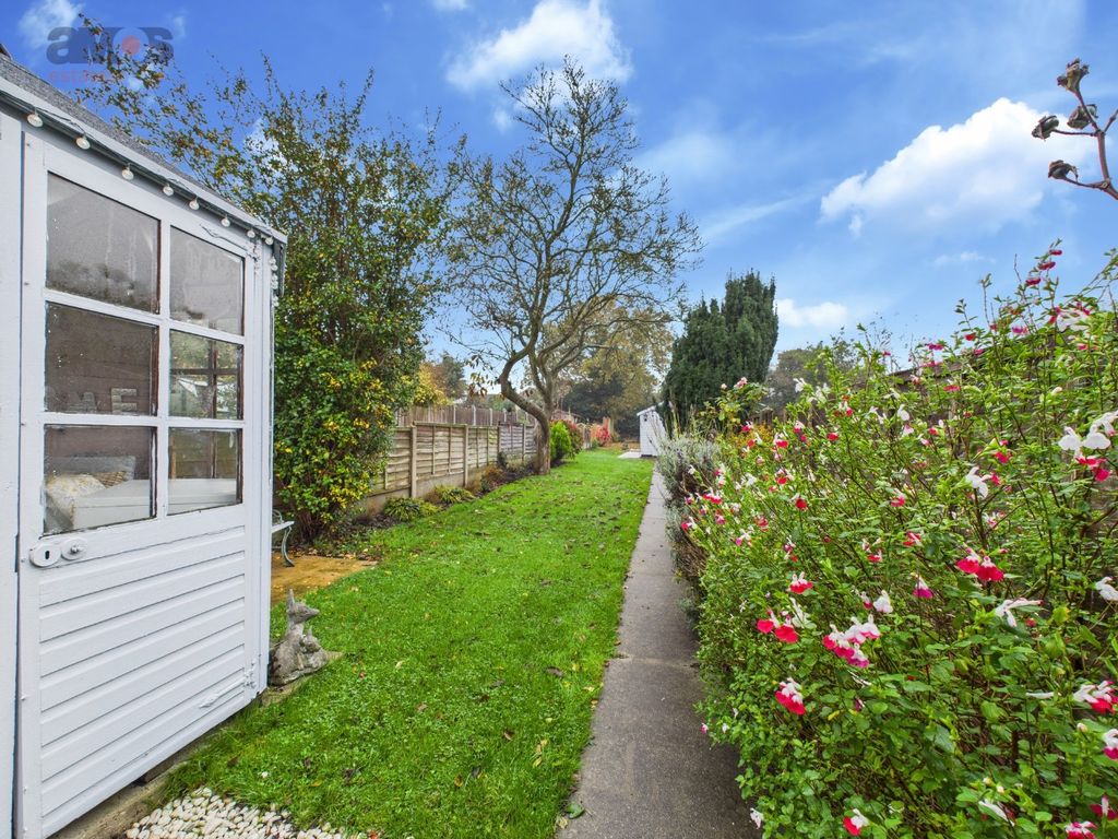 Property photo 2 of 18 4665096