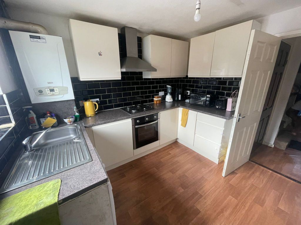 Property photo 2 of 4