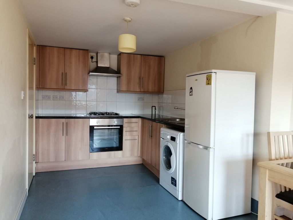 Property photo 3 of 9 Gallery