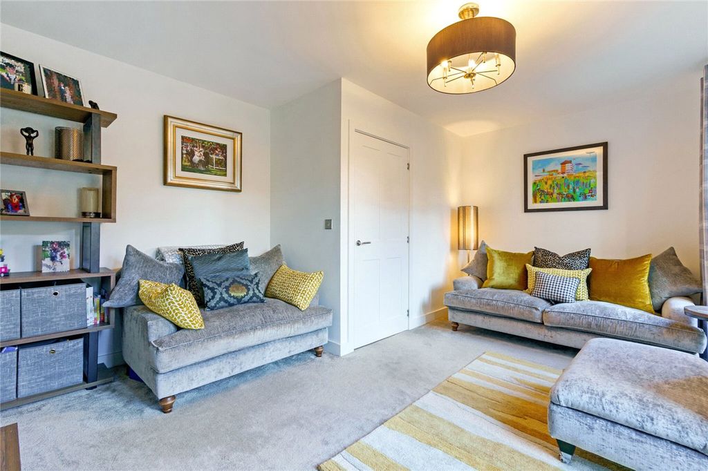 Property photo 3 of 16 Picture No. 11