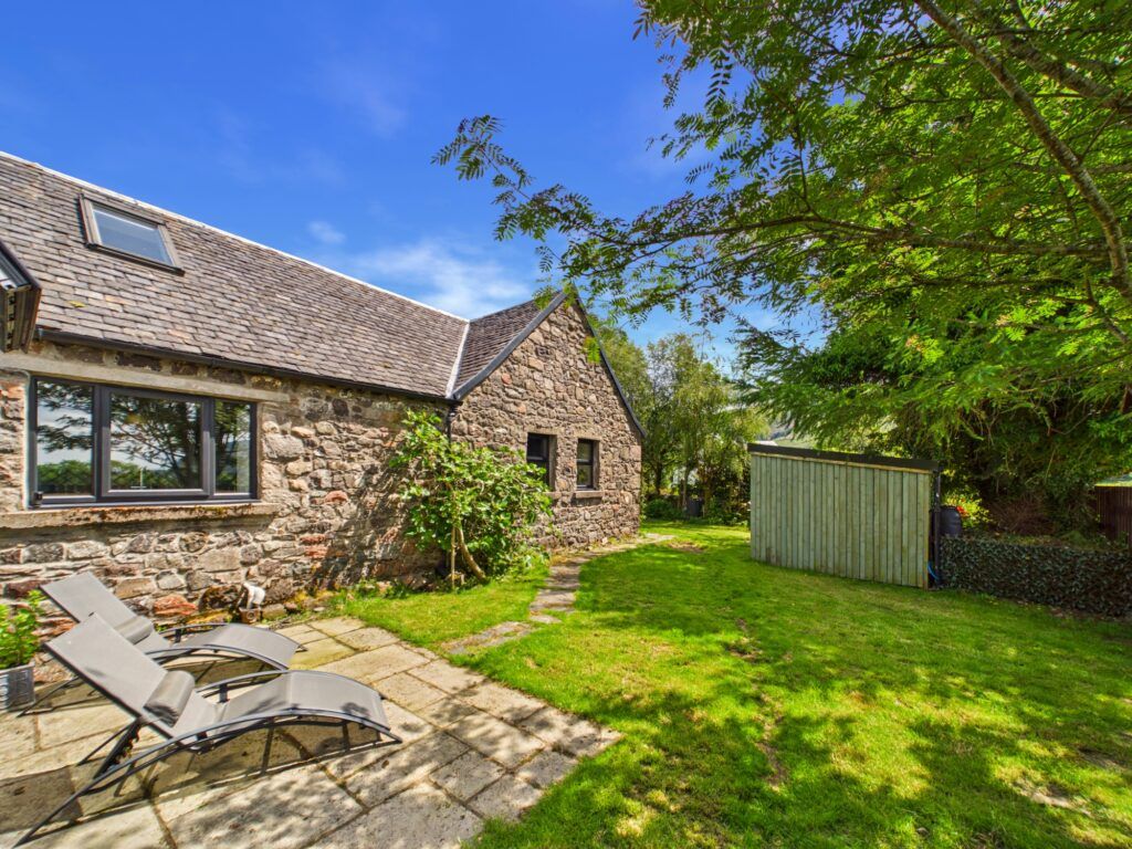 Property photo 2 of 47