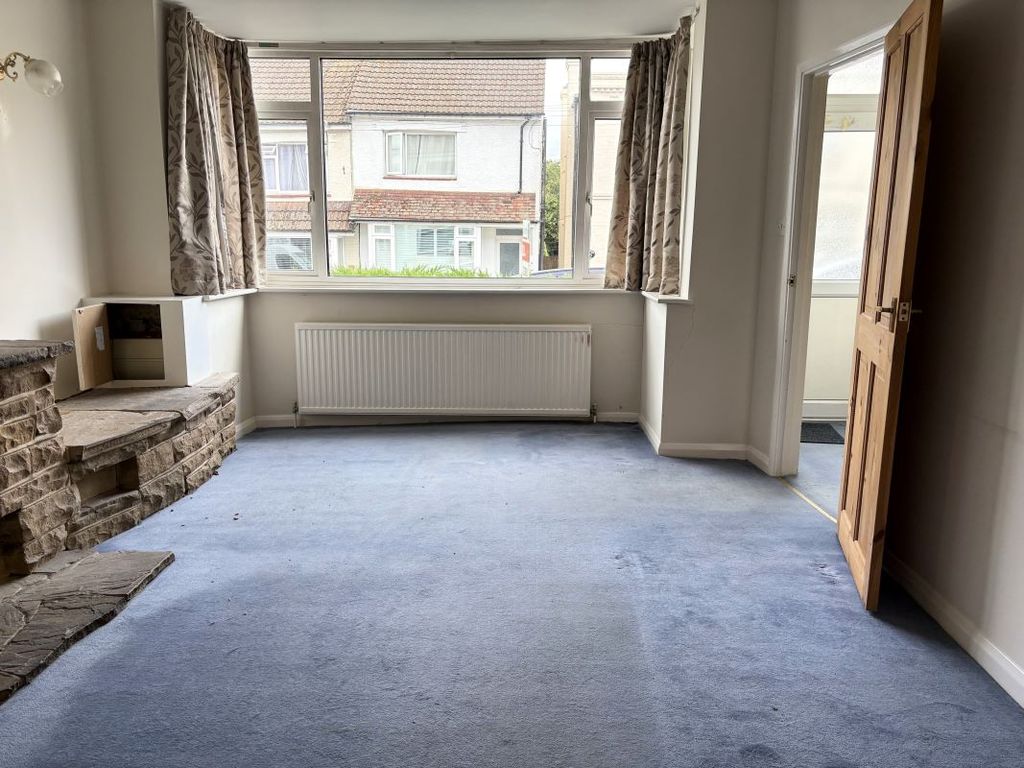 Property photo 3 of 15