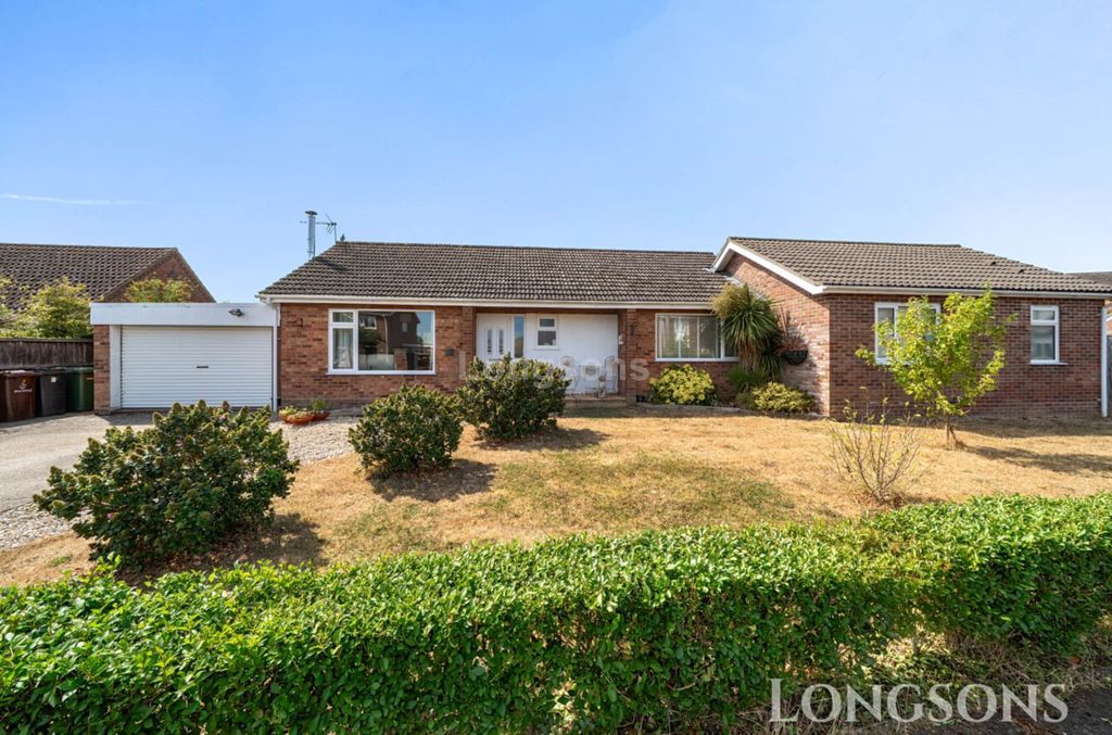 Property photo 1 of 16