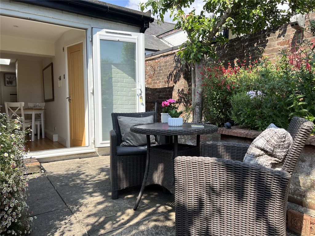 Property photo 1 of 21 Al Fresco Dining