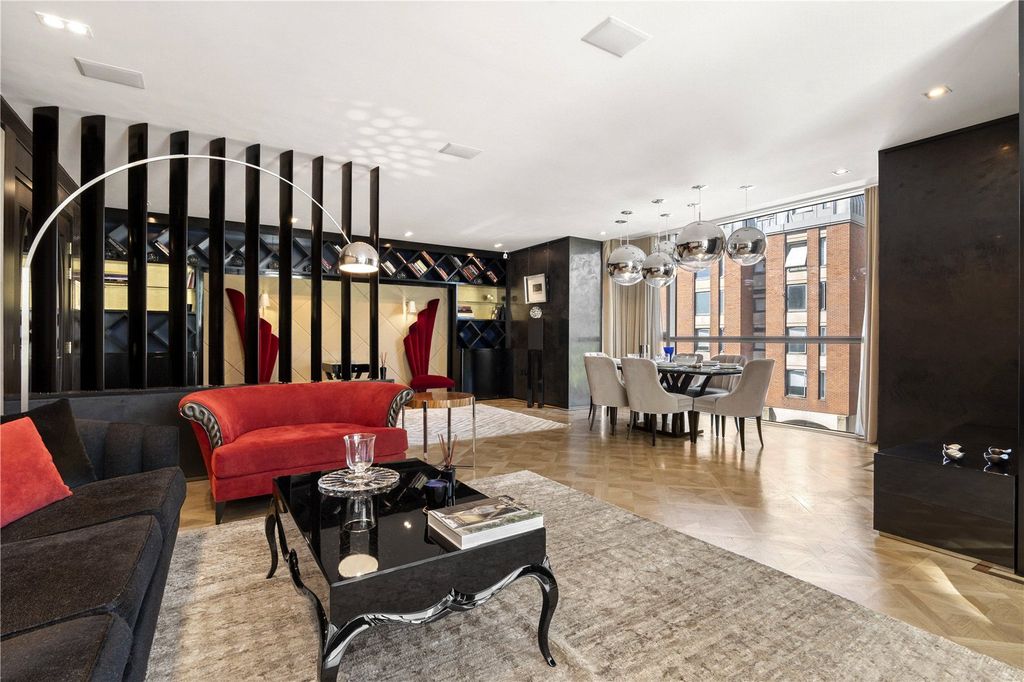 Knightsbridge, Knightsbridge SW7 photo 5
