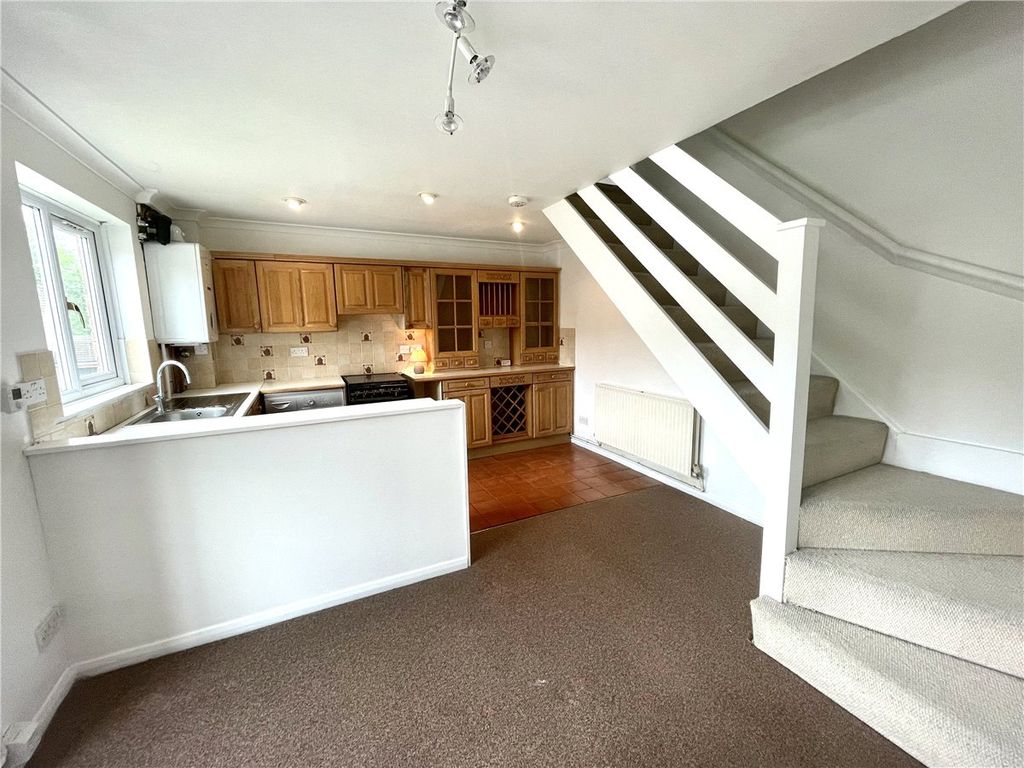 Property photo 3 of 12 Picture No. 18