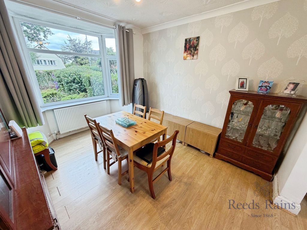 Property photo 3 of 13 Dining Room