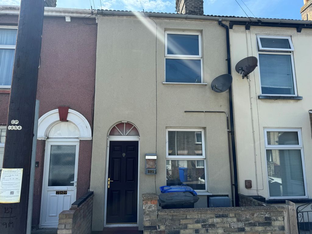 Property photo 1 of 11 External