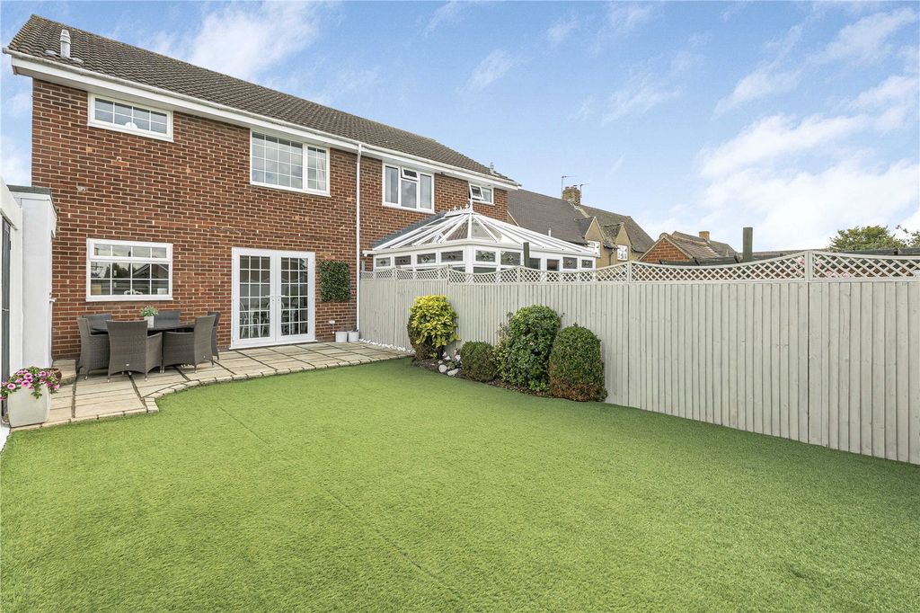 Property photo 2 of 19 Picture No. 03