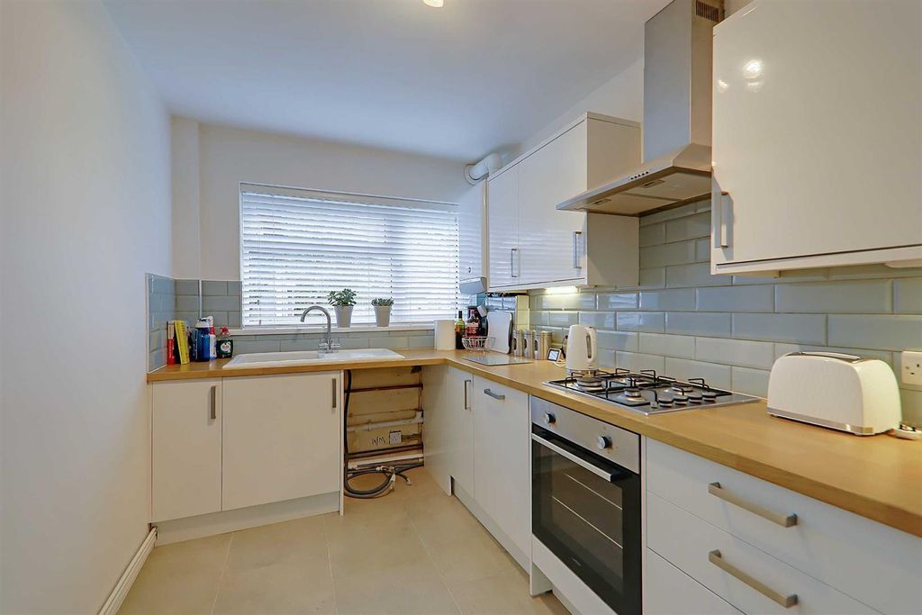 Property photo 3 of 9 5X62Xvmd8Oqpkgmeujzzwvj-Gvw.Jpg