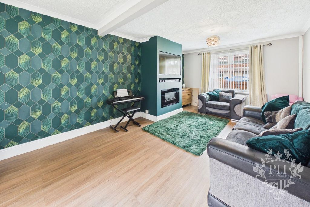 Property photo 2 of 11 9De05E73Ddf844Ec92E23B76c0Cf7dc1_100_Cam02002G0-Pr