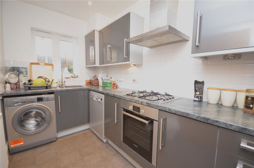 Property photo 3 of 11 Picture No. 14