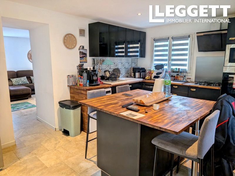 Property photo 3 of 10