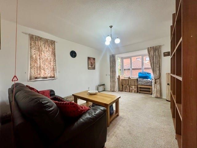 Property photo 2 of 10
