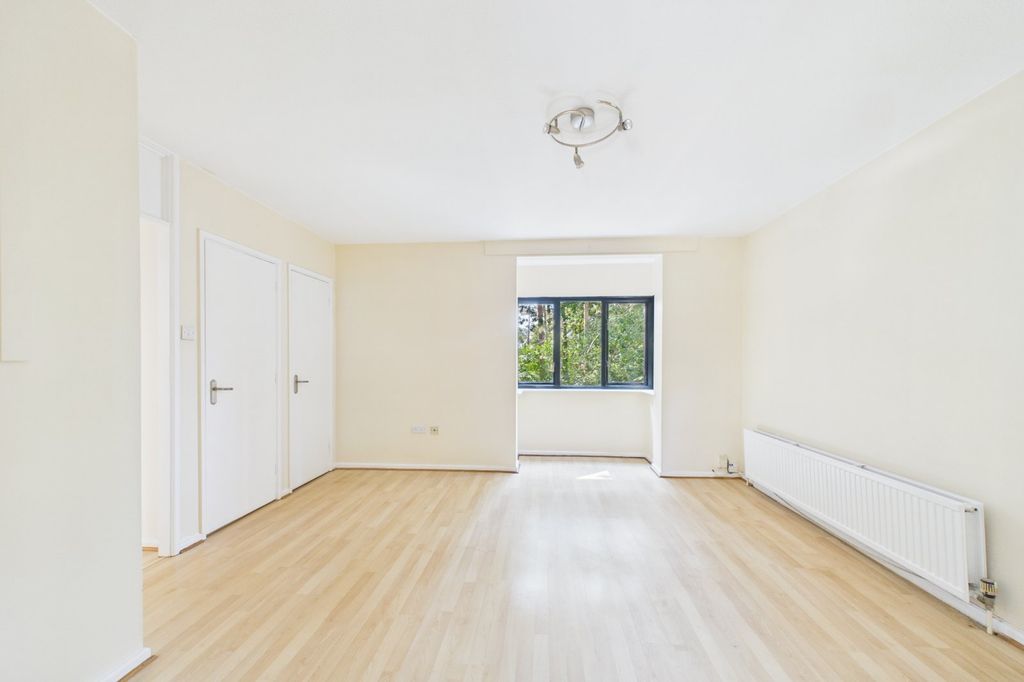 Property photo 2 of 6 Picture No. 02