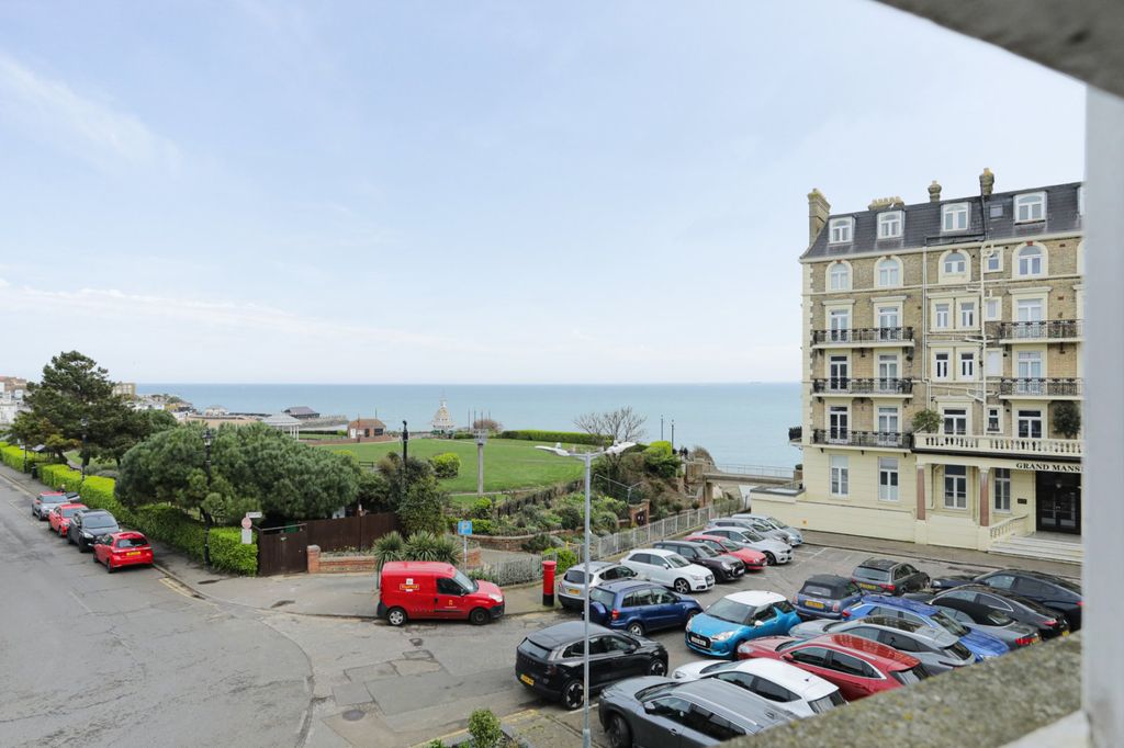 Property photo 2 of 25 Picture 2