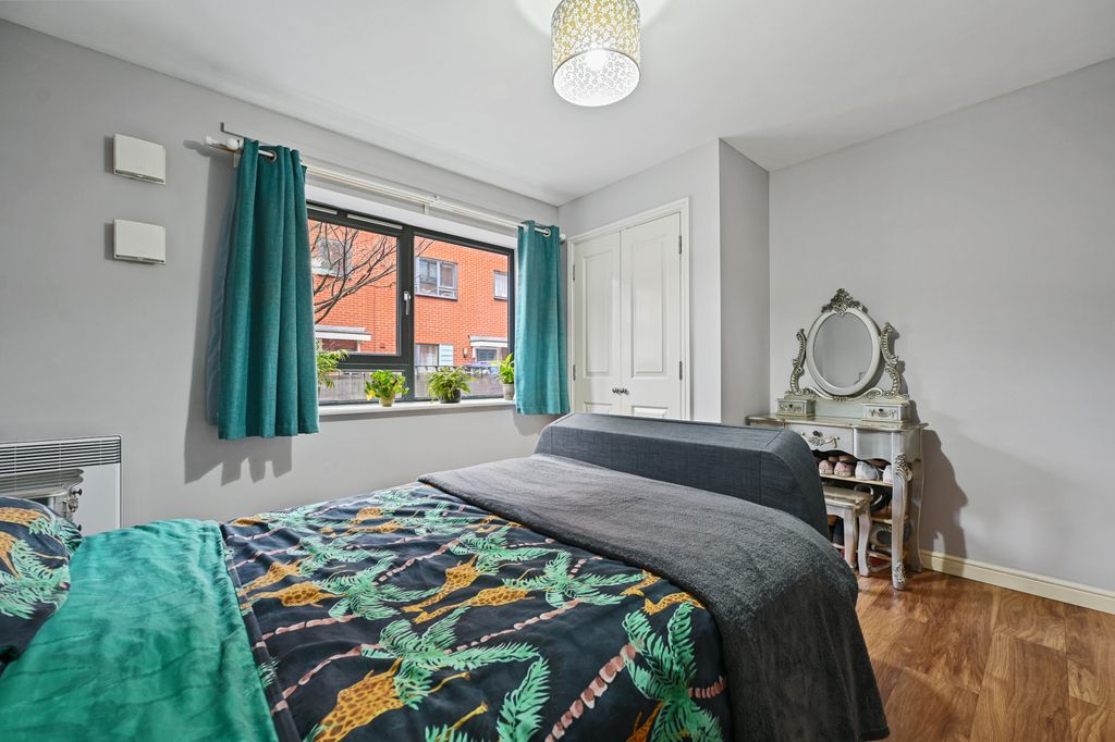 Property photo 2 of 8 Gallery