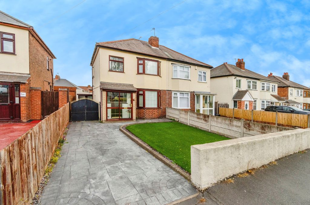 Property photo 2 of 20 Front View