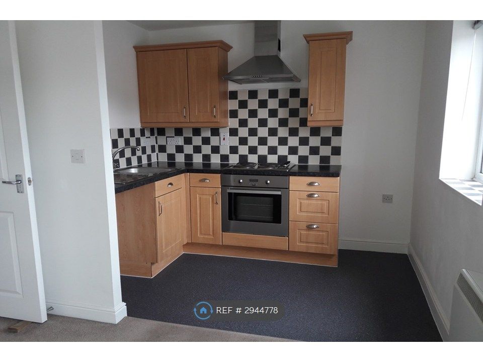 Property photo 2 of 11