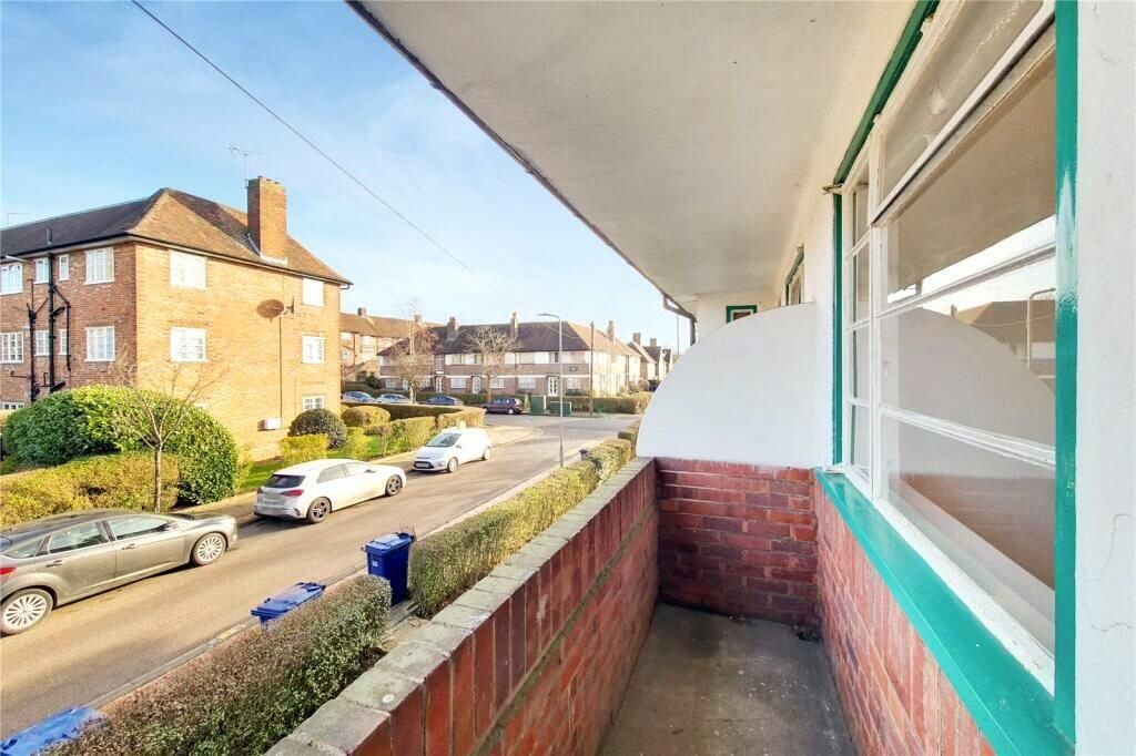 Property photo 3 of 9 258545_Ctn232554_L_Img_05_0000.Jpeg