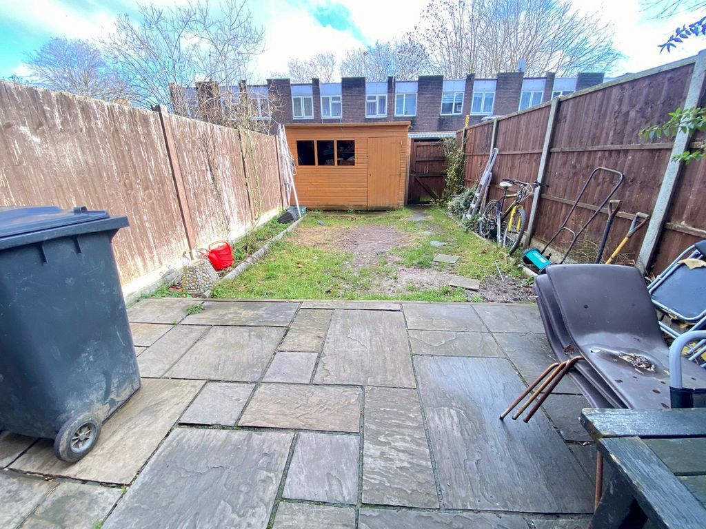 Property photo 3 of 10
