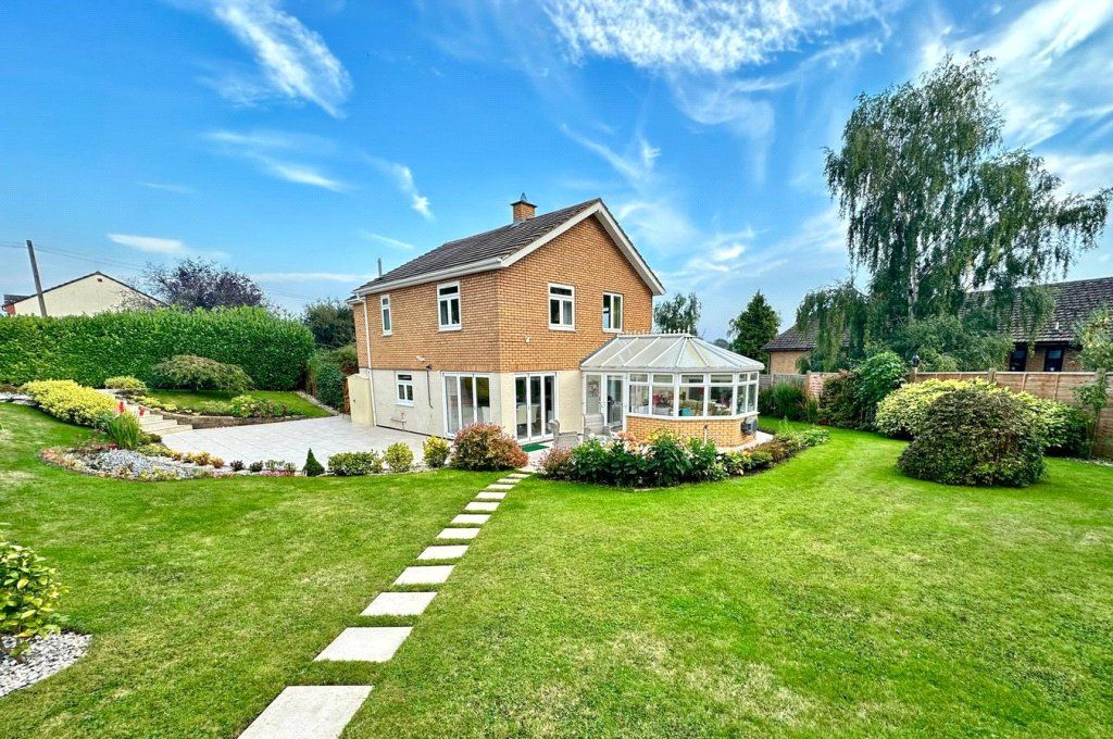 Property photo 1 of 39 Picture No. 25