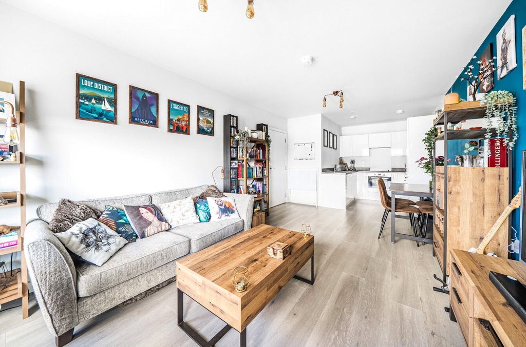 Property photo 3 of 13 Picture No. 11