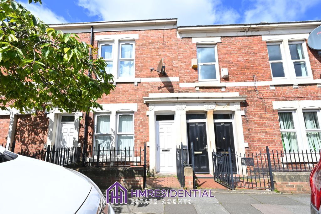 Property photo 1 of 6 2-Bedroom Ground-Floor Flat For Rent On Dilston Road, Arthurs Hill, Newcastle Upon Tyne, Ne4 5Ad £850.00 Pcm From 01/08/2026