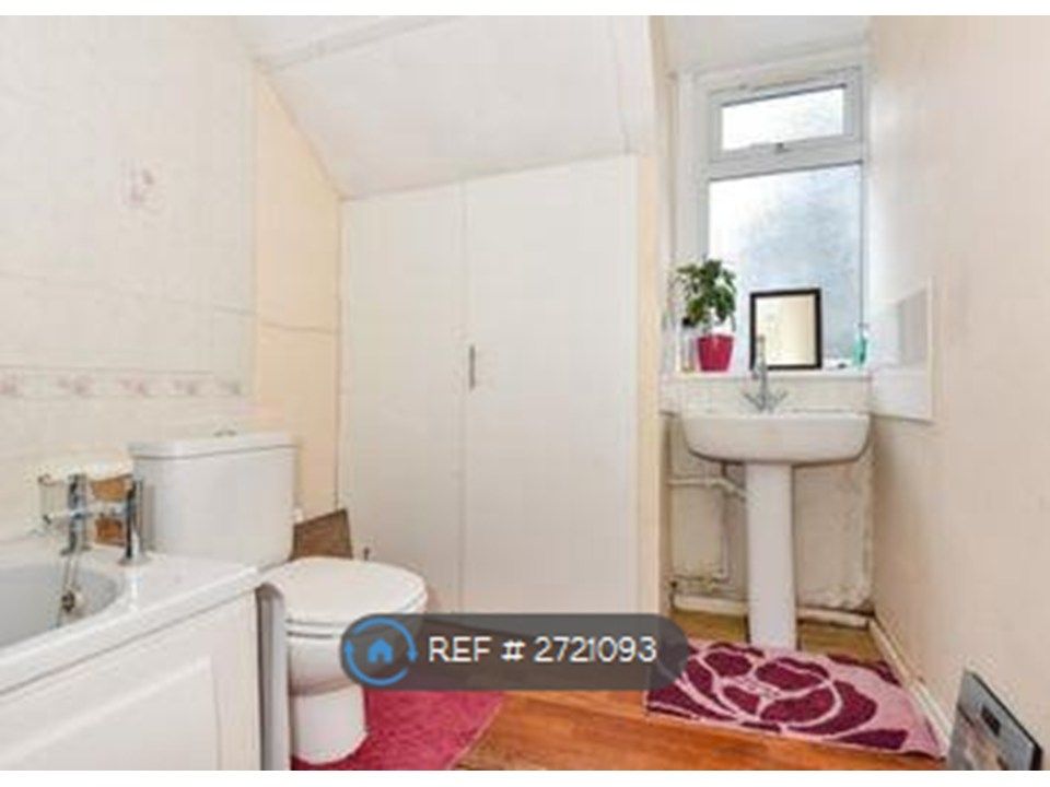 Property photo 2 of 4