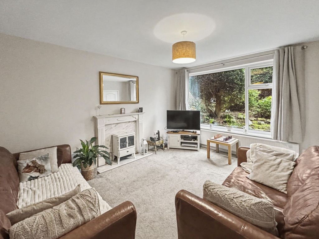 Property photo 2 of 30