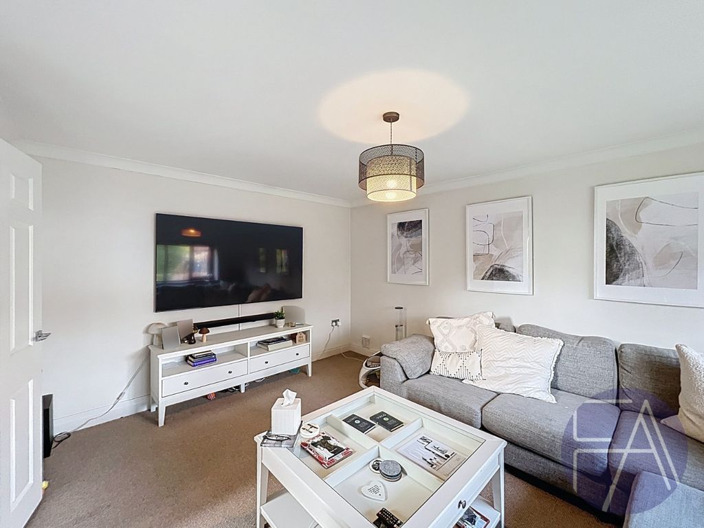 Property photo 3 of 27 4789425