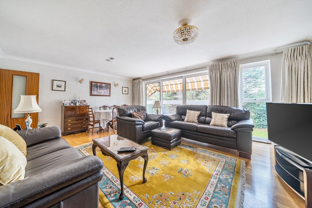 Property photo 2 of 19 Picture No. 04