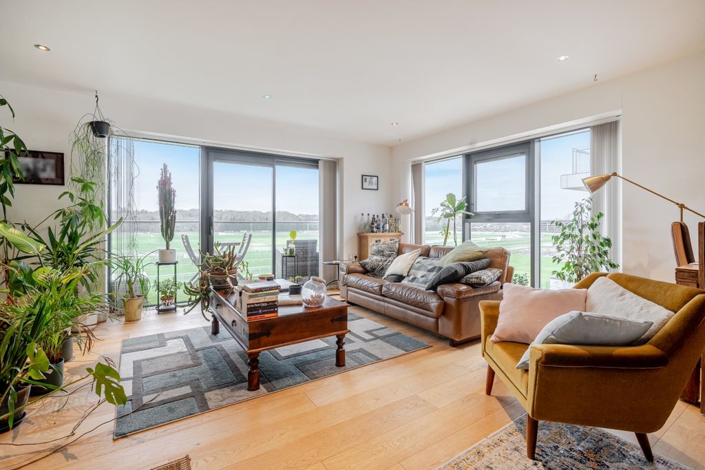 Property photo 2 of 10 1405787-5-6995Cfe...