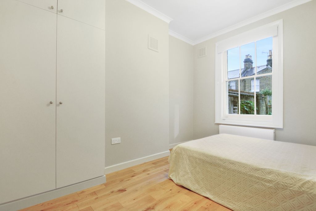 Property photo 2 of 8