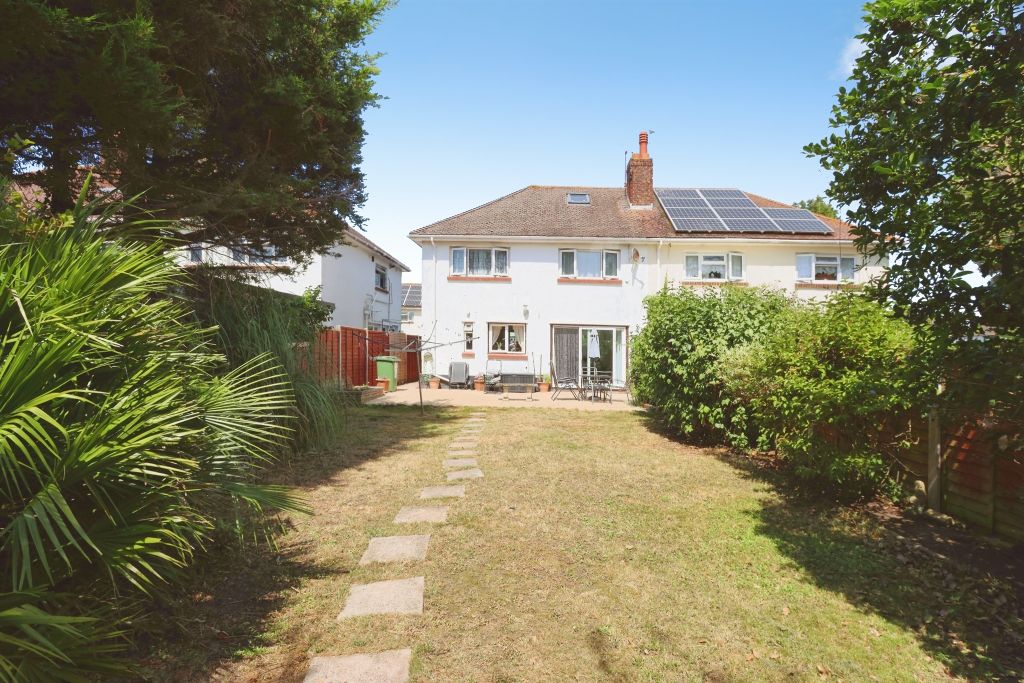 Property photo 2 of 20