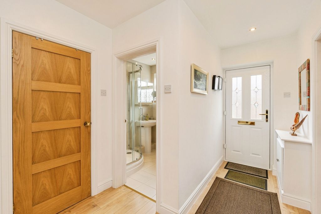 Property photo 2 of 19 Pbox-Img.Jpg