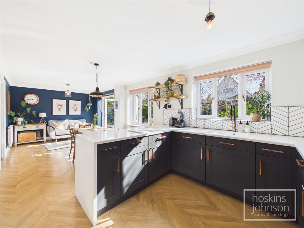 Property photo 3 of 42 Living/Kitchen/Diner