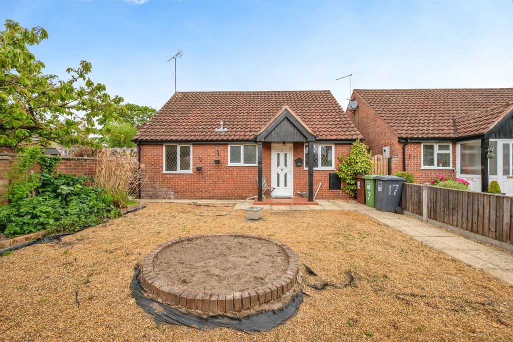 Property photo 2 of 17