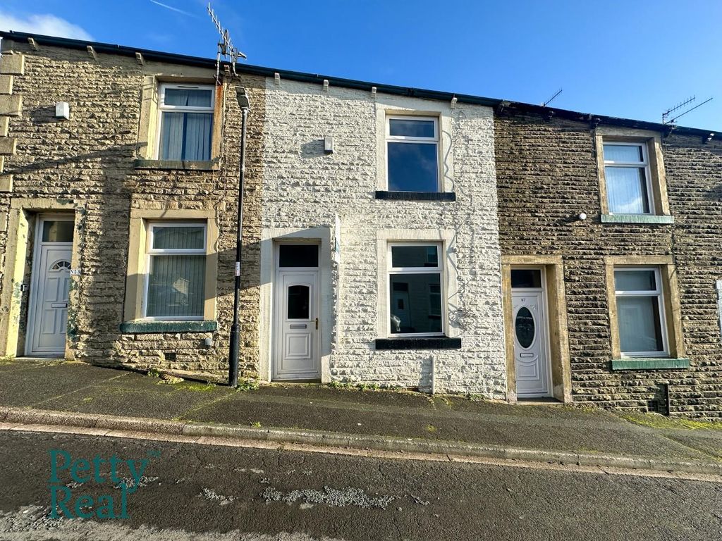 Property photo 2 of 8 Ffbf3282-6174-4Ed4-9A3E-D2Fb9007897B.Jpeg